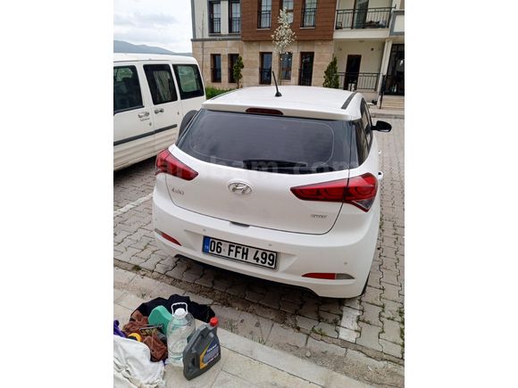 Sahibinden Hyundai i20 1.4 CRDi Style 2018 Model