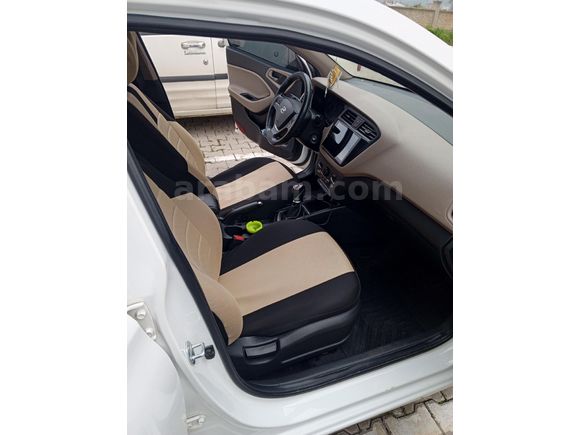 Sahibinden Hyundai i20 1.4 CRDi Style 2018 Model