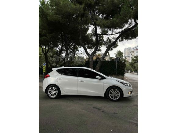 Sahibinden Kia Ceed 1.6 CRDi Comfort 2015 Model 