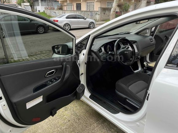 Sahibinden Kia Ceed 1.6 CRDi Comfort 2015 Model 