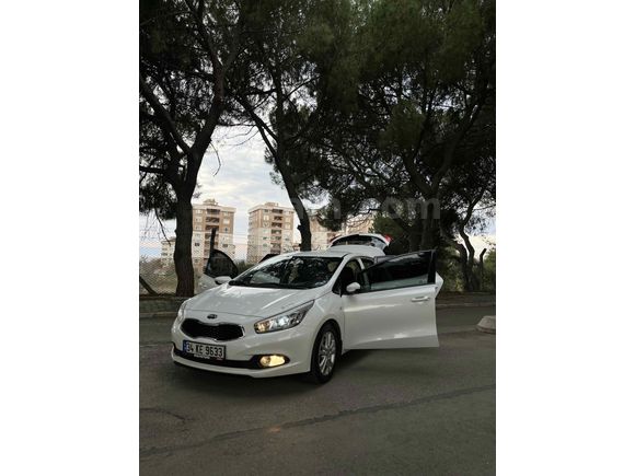 Sahibinden Kia Ceed 1.6 CRDi Comfort 2015 Model 
