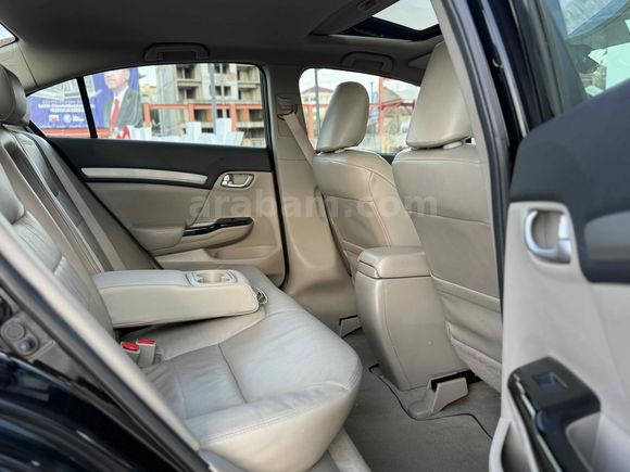 Honda Civic 1.6i VTEC Eco Elegance 2012 Model  168.000 KM