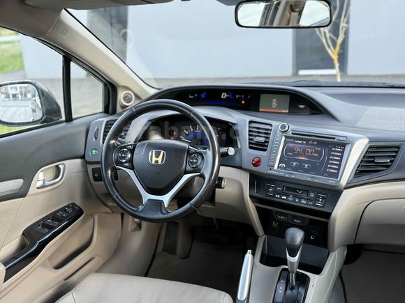Honda Civic 1.6i VTEC Eco Elegance 2012 Model  168.000 KM