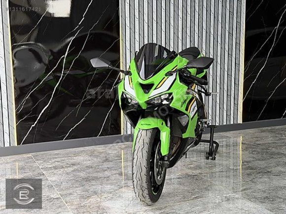 Galeriden Kawasaki Ninja ZX 6R 2025 Model Balıkesir 8.000 km Yeşil