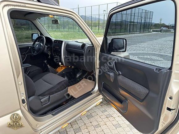 DiLER'DEN HATASIZ CAM GİBİ SUZUKİ 4X4 DÜŞÜK KM