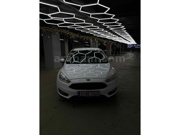 Sahibinden temiz Ford Focus 1.6 Ti-VCT Style-X 2016 Model  143000 km 