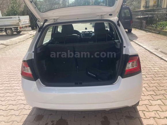 Sahibinden Skoda Fabia 1.0 Ambition 2015 Model Sinop