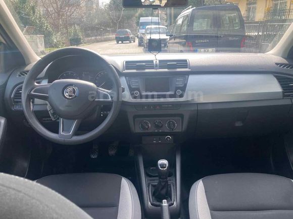 Sahibinden Skoda Fabia 1.0 Ambition 2015 Model Sinop