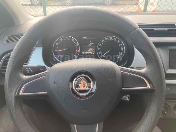 Sahibinden Skoda Fabia 1.0 Ambition 2015 Model Sinop