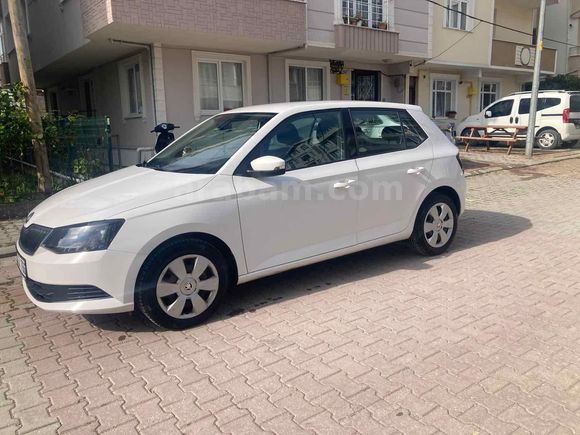 Sahibinden Skoda Fabia 1.0 Ambition 2015 Model Sinop
