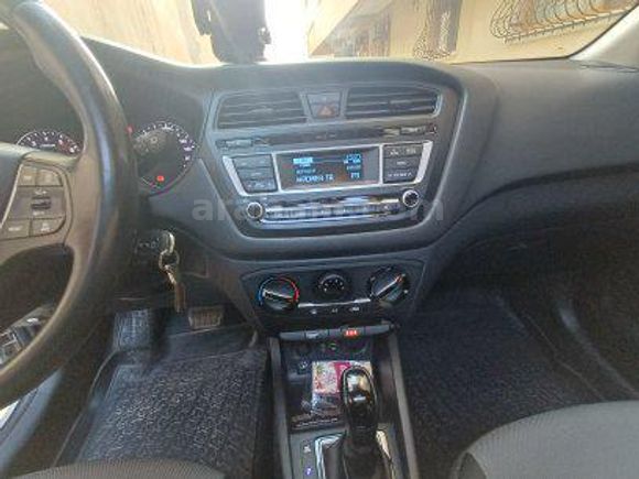 Sahibinden Hyundai i20 1.4 MPI Style 2017 Model