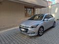 Sahibinden Hyundai i20 1.4 MPI Style 2017 Model