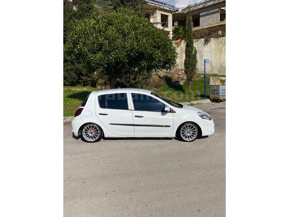 Sahibinden Renault Clio 1.5 dCi Authentique 2011 Model