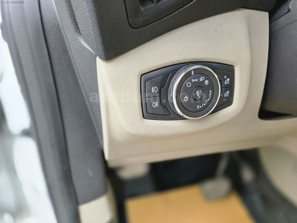 HATASIZ BOYASIZ OTOMATİK VİTES FORD TOURNEO CONNECT 1.5 TİTANYUM