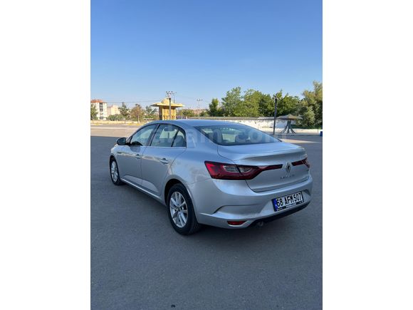Sahibinden Renault Megane 1.5 dCi Touch 2018 Model  191.000 km