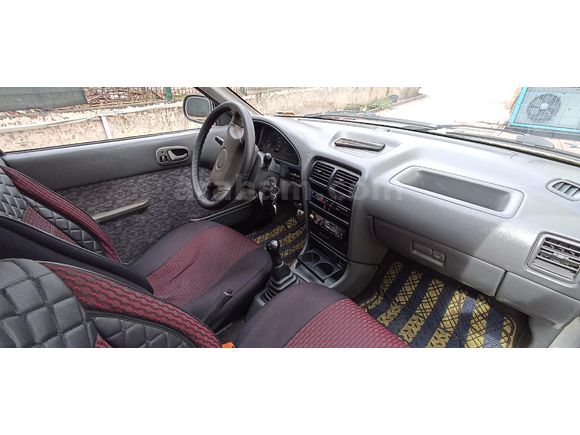 Swift 1.3 GLX 2001Model MANUEL Vites