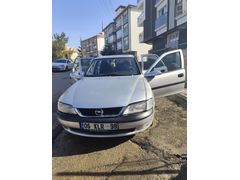 Sahibinden Opel Vectra 1.6 GL 1998 model pazlik olur