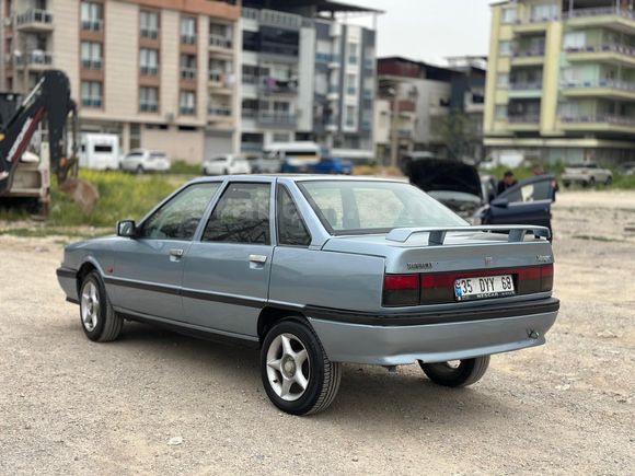 Galeriden Renault R 21 2.0 Concorde 1994 Model İzmir