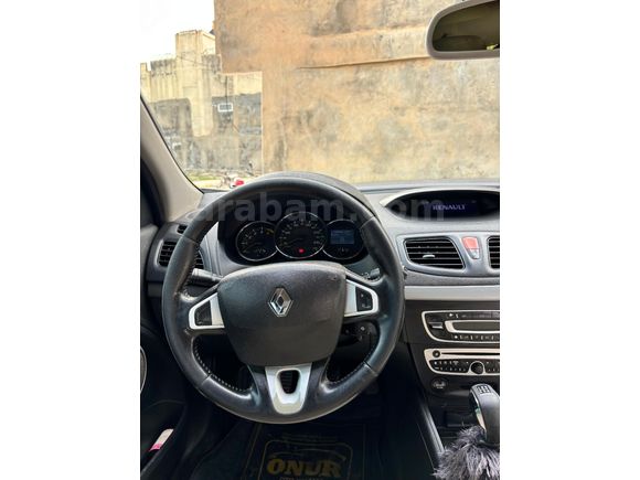 Sahibinden Renault Fluence 1.5 dCi Dynamique 2011 Model