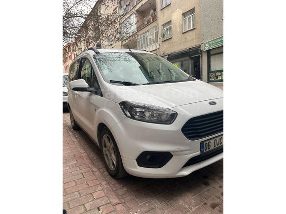 Sahibinden Ford Tourneo Courier 1.5 TDCi Delux 2022 Model