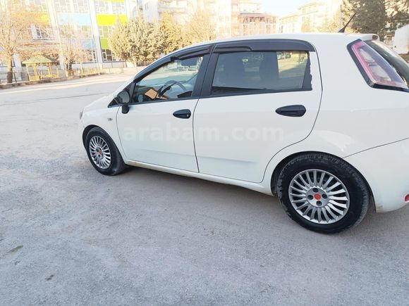 Sahibinden orjinal  Fiat Punto 1.4 Dynamic 2012 Model