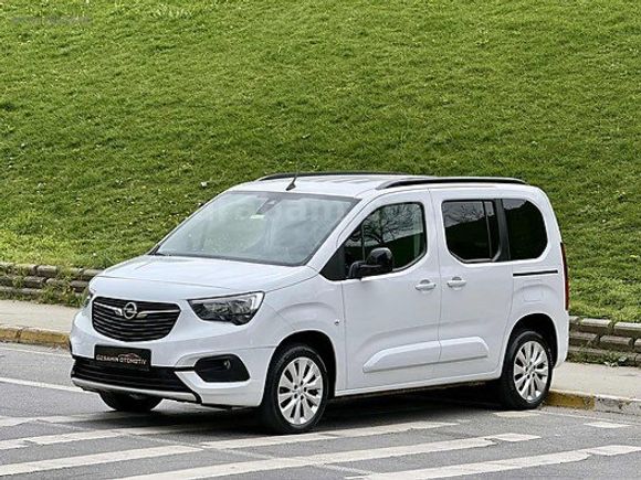 HATASIZ BOYASIZ TRAMERSİZ 89 BİN KM OTOMOTİK EN FULL PAKET