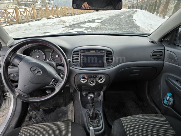 Sahibinden Hyundai Accent Era 1.4 Team 2010 Model