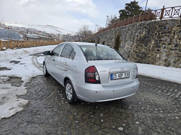 Sahibinden Hyundai Accent Era 1.4 Team 2010 Model