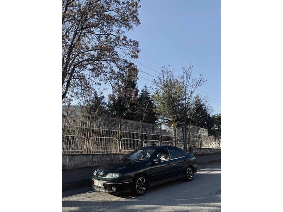 Sahibinden Renault Laguna 2.0 RXE 1998 Model 