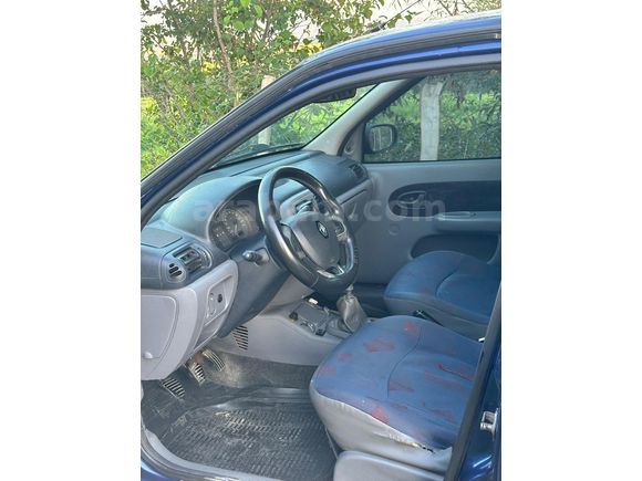 Sahibinden Renault Clio 1.4 RNA 2000 Model