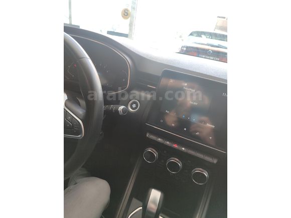 Sahibinden 2020 Clio Icon   68.000 km Mavi
