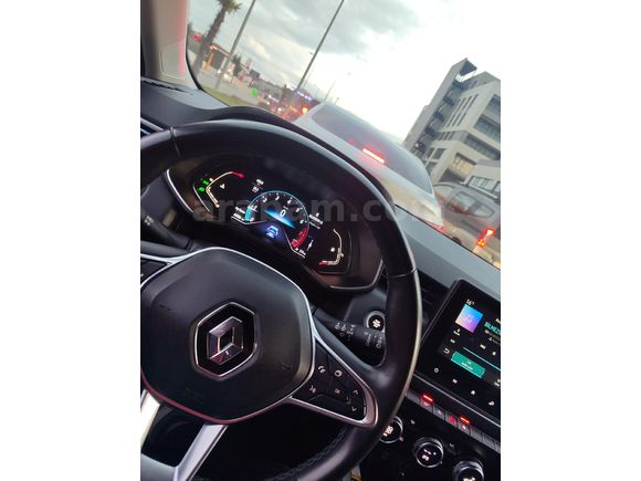 Sahibinden 2020 Clio Icon   68.000 km Mavi