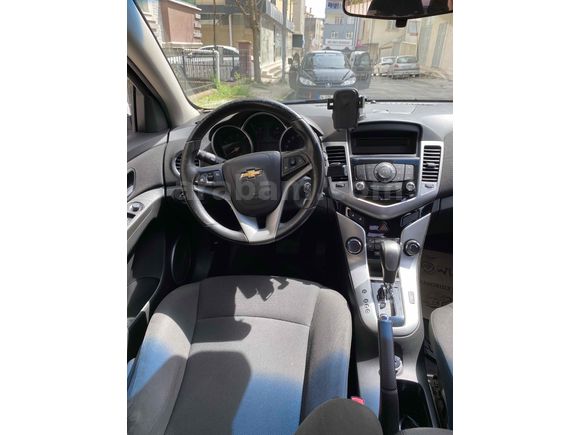 10 YILLIK SAHİBİNDEN BAKIMLI AİLE ARACI / 2012 CRUZE 124 HP OTOMATİK / BENZİN + LPG / YENİ MUAYENELİ