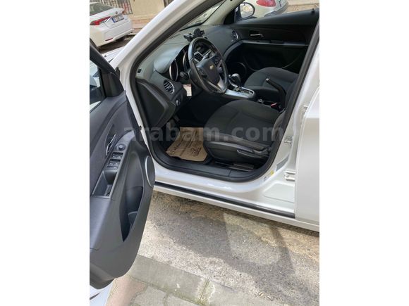 10 YILLIK SAHİBİNDEN BAKIMLI AİLE ARACI / 2012 CRUZE 124 HP OTOMATİK / BENZİN + LPG / YENİ MUAYENELİ