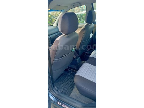 Sahibinden Skoda Octavia 1.6 Ambiente 2005 Model