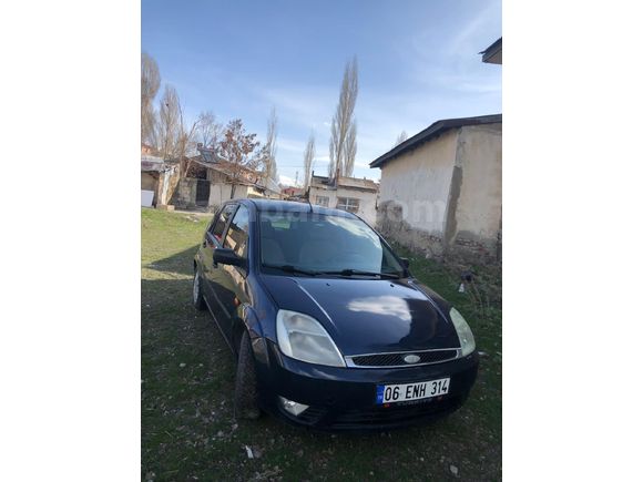 Sahibinden Ford Fiesta 1.4 Ghia 2004 Model