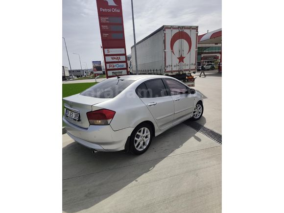 Sahibinden Honda City 1.4 ES 2009 Model