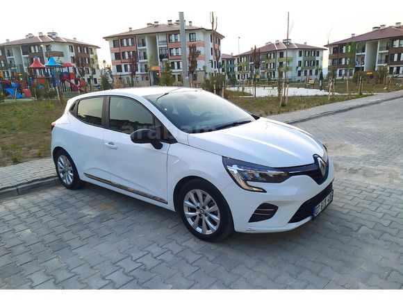 Sahibinden Renault Clio 1.0 TCe Touch 2023 Model  59.500 km Beyaz