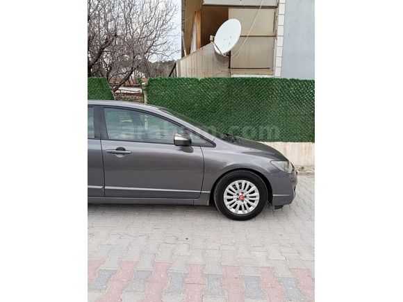 Sahibinden Honda Civic 1.6i VTEC Dream 2010 Model