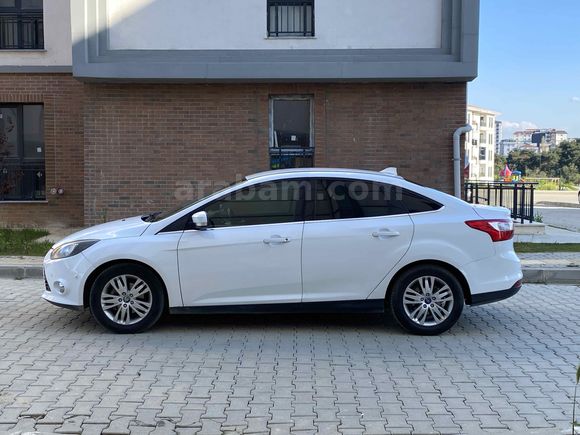 İLK SAHİBİNDEN FULL SERVIS KAYITLI TİTANYUM FOCUS 2013 