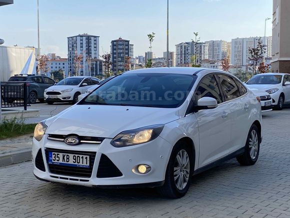 İLK SAHİBİNDEN FULL SERVIS KAYITLI TİTANYUM FOCUS 2013 