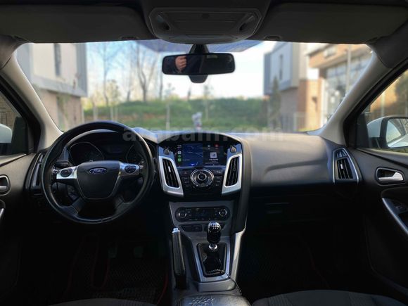 İLK SAHİBİNDEN FULL SERVIS KAYITLI TİTANYUM FOCUS 2013 