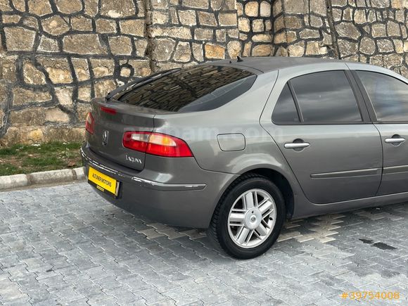 ALTUNER MOTORSDAN 2002 LAGUNA 2.0 PRIVILEGE KONUŞAN PAKET