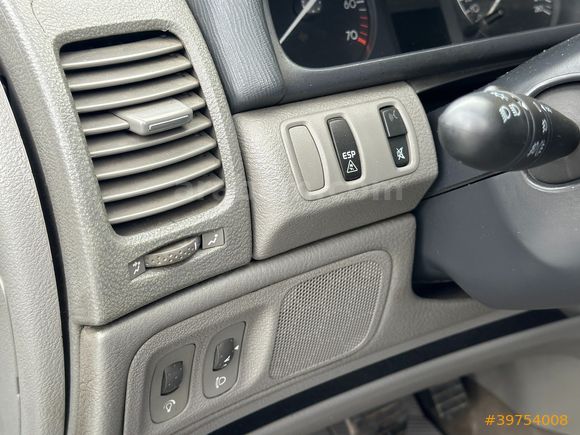 ALTUNER MOTORSDAN 2002 LAGUNA 2.0 PRIVILEGE KONUŞAN PAKET
