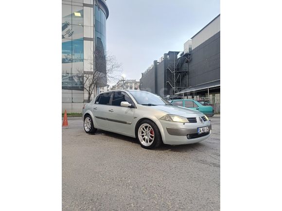Sahibinden BAKIMLI SANROFLU Megane 2 - 1.6 Dynamique 2005 Model