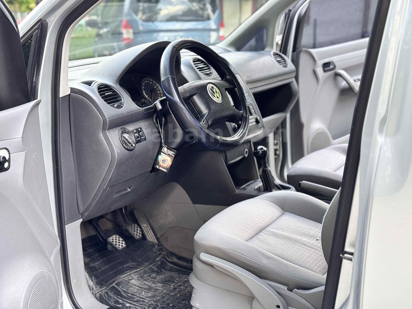 Galeriden Volkswagen Caddy 1.9 TDI Kombi 2005 Model Sivas 215.000 km Gri (Gümüş) 6