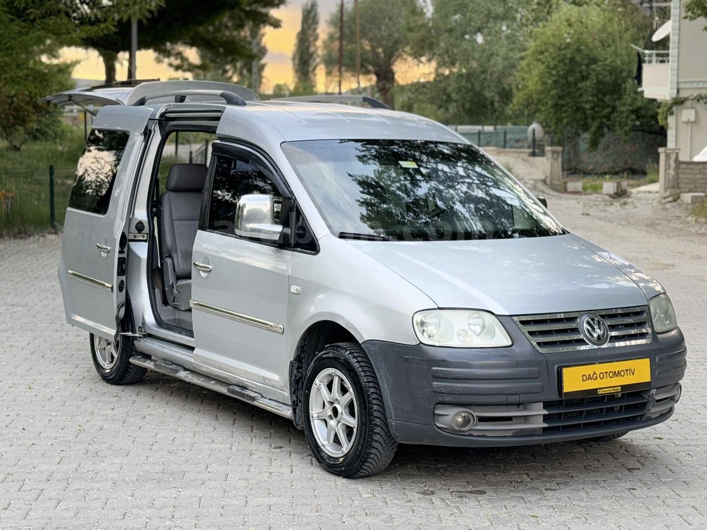 Galeriden Volkswagen Caddy 1.9 TDI Kombi 2005 Model Sivas 215.000 km Gri (Gümüş) 4