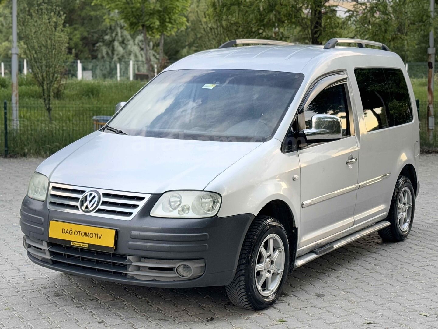 Galeriden Volkswagen Caddy 1.9 TDI Kombi 2005 Model Sivas 215.000 km Gri (Gümüş) 3