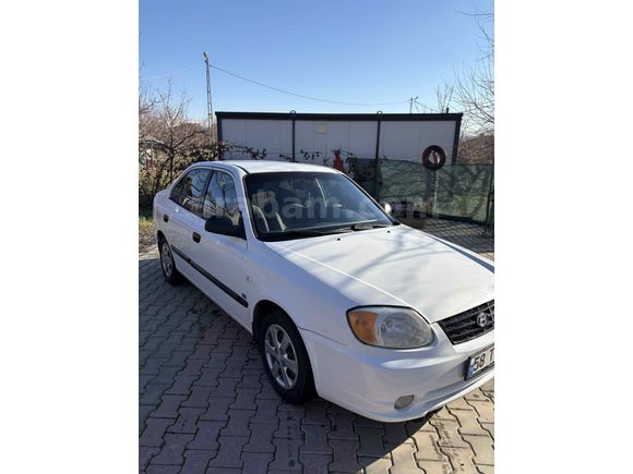 Sahibinden Hyundai Accent 1.5 CRDi Admire 2003 Model 