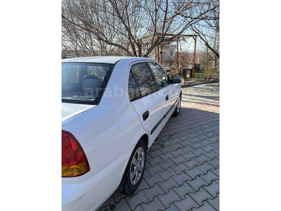 Sahibinden Hyundai Accent 1.5 CRDi Admire 2003 Model 